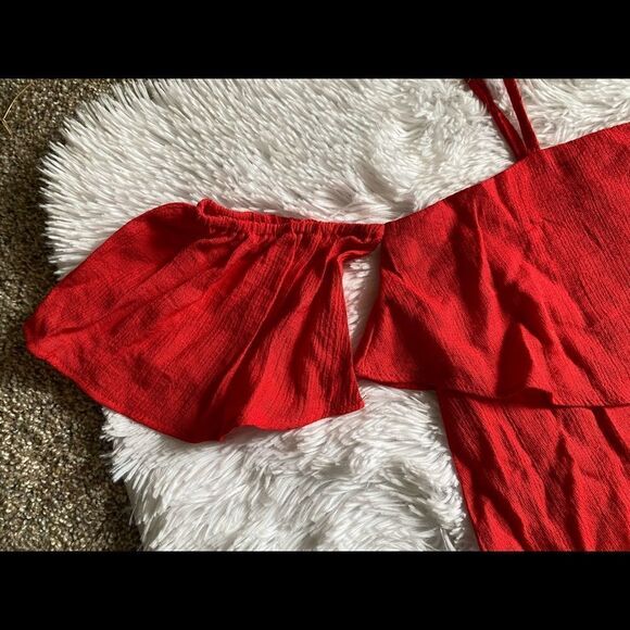 Lumiere Red Crop Top New without Tags Size Small - Picture 2 of 5